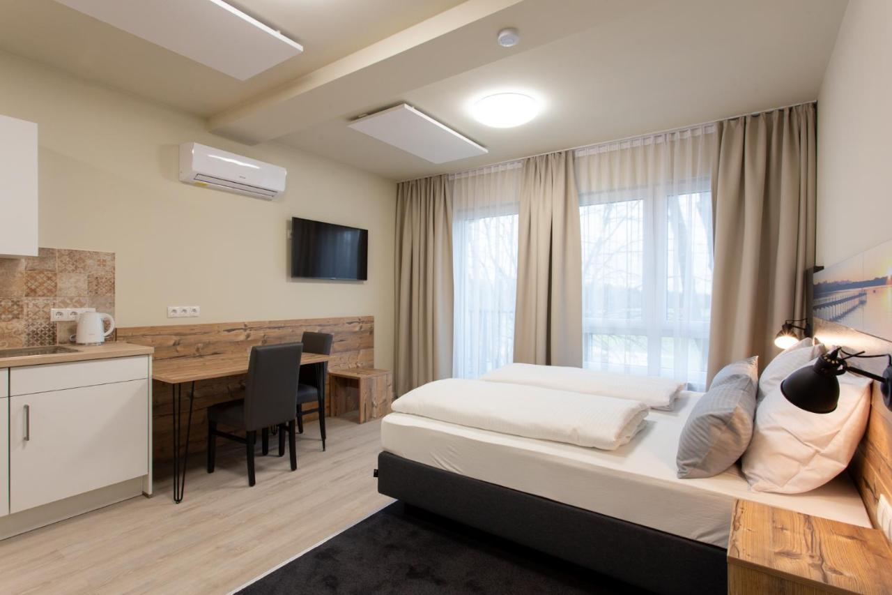 Gaestehaus - Boardinghouse Magnetsried เซเฮาพท์ ภายนอก รูปภาพ